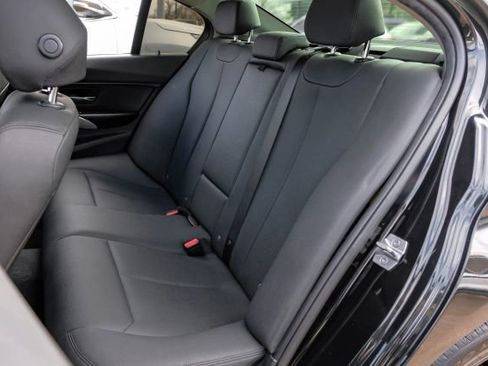 Used 2018 BMW 320i Sedan image 47