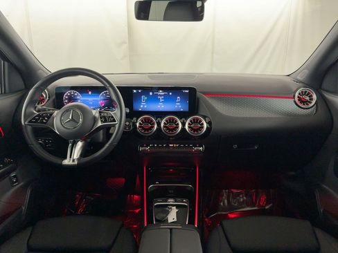 Certified 2025 Mercedes-Benz GLA 250 image 16