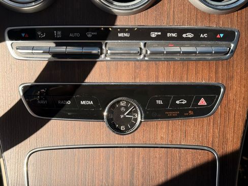 Used 2021 Mercedes-Benz C 300 4MATIC Sedan w/ Premium Package image 21