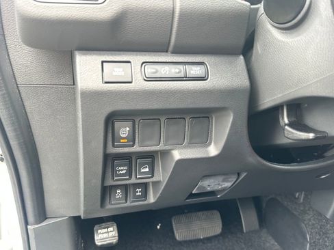 New 2025 Nissan Frontier PRO-4X AWD/4WD image 12