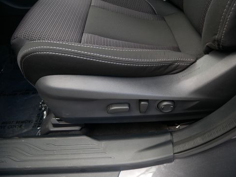 Used 2025 Subaru Outback Premium AWD/4WD image 20