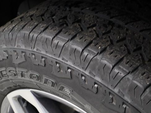 Used 2022 GMC Sierra 1500 SLT w/ SLT Premium Package image 14