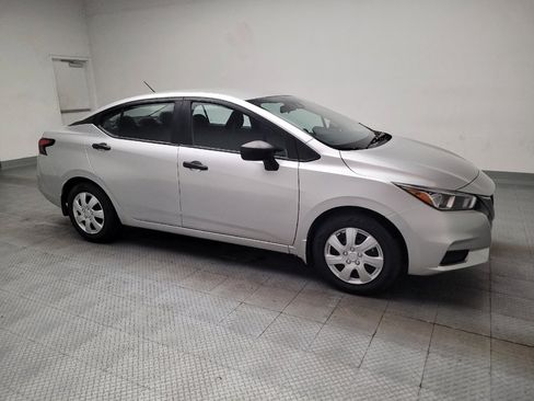 Used 2021 Nissan Versa S FWD image 11