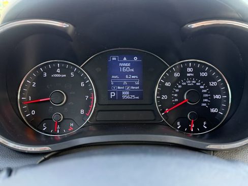 Used 2016 Kia Forte EX FWD image 16