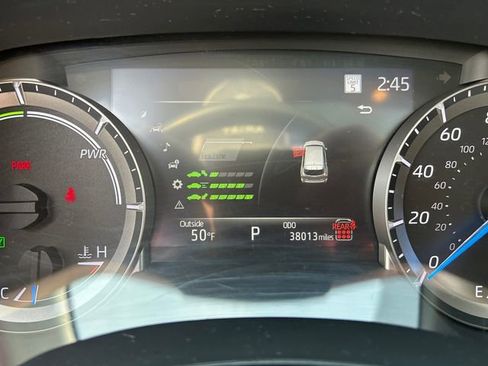 Certified 2024 Toyota Highlander XLE image 36