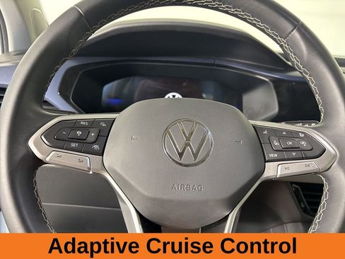 Used 2024 Volkswagen Taos SE image 13
