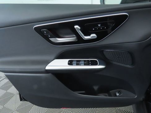 Certified 2025 Mercedes-Benz GLC 300 image 24