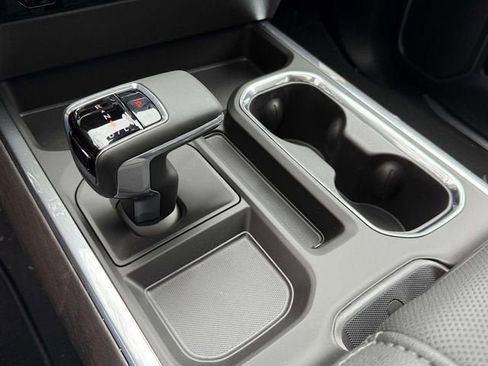 New 2026 GMC Sierra 1500 SLT w/ SLT Premium Package image 19