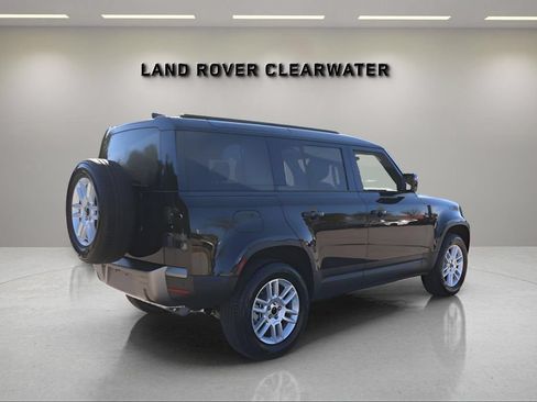 Used 2026 Land Rover Defender 110 S AWD/4WD image 5