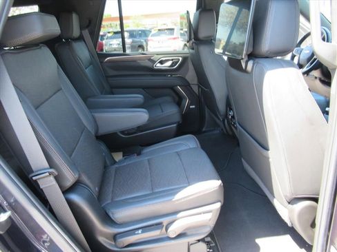 Certified 2024 Chevrolet Tahoe High Country w/ Advanced Technology Package image 36