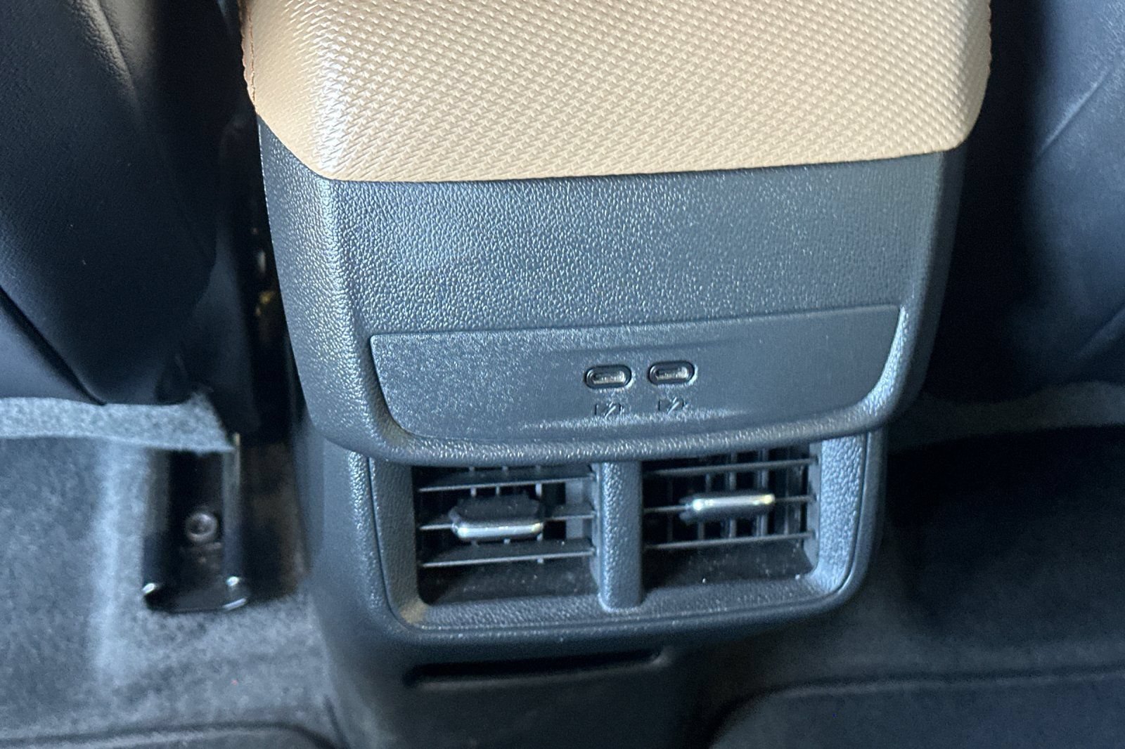 Used 2025 Chevrolet Equinox ACTIV w/ Safety and Technology Package AWD/4WD image 15