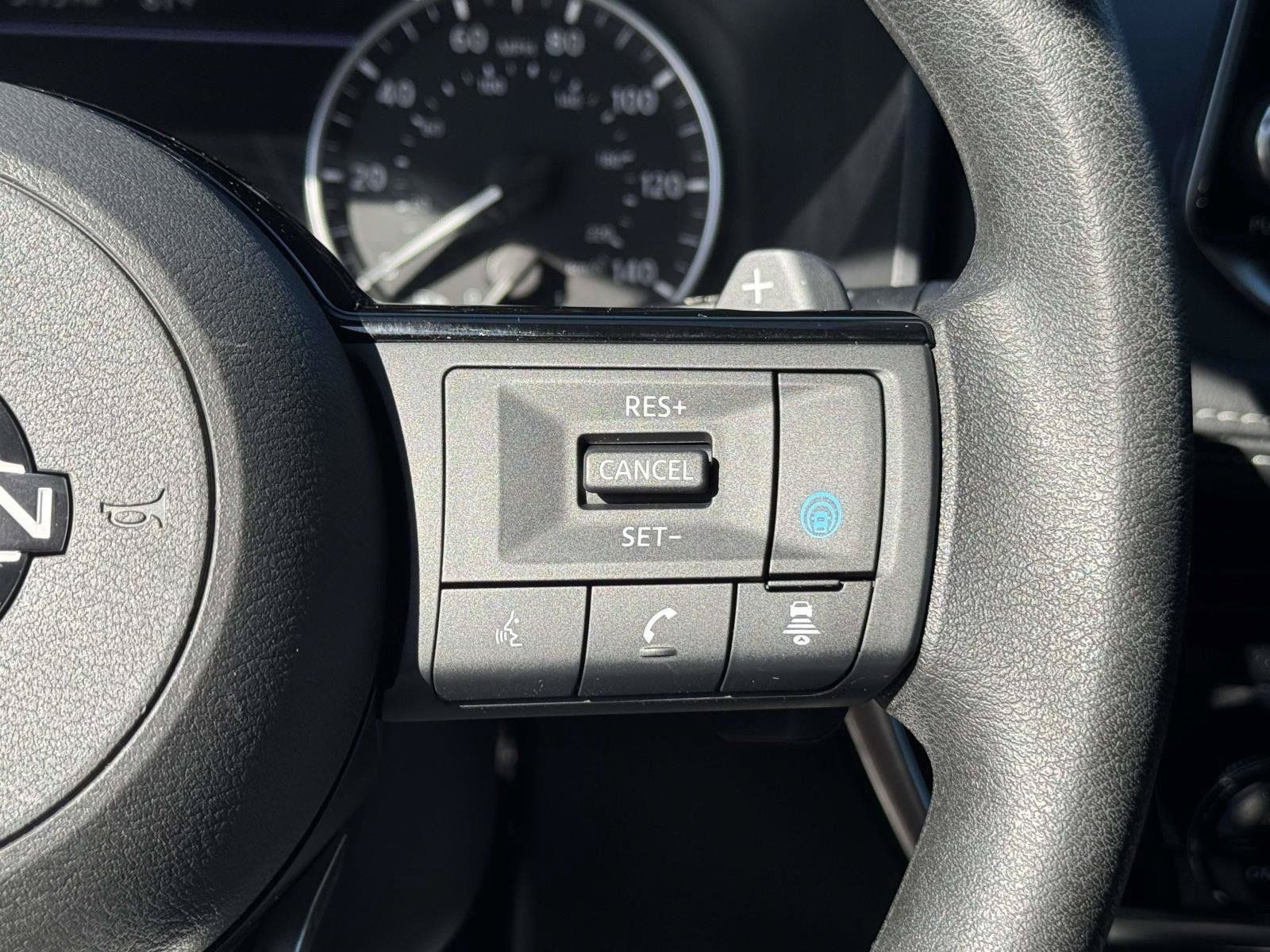Used 2022 Nissan Rogue SV AWD/4WD image 26