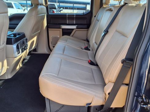 Used 2020 Ford F250 Lariat w/ Chrome Package image 16