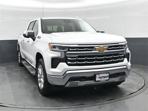 Used 2024 Chevrolet Silverado 1500 LTZ image 10