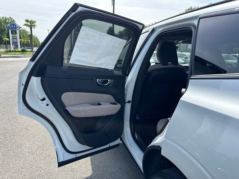 New 2026 Volvo XC60 T8 Plus w/ Climate Package AWD/4WD image 15