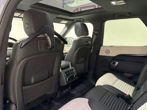 Used 2023 Land Rover Discovery S R-Dynamic AWD/4WD image 25
