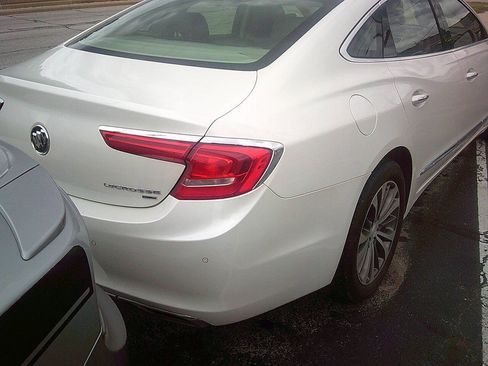 Used 2019 Buick LaCrosse Essence w/ Sun and Shade Package AWD/4WD image 4