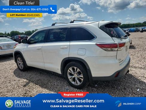 Used 2015 Toyota Highlander XLE AWD/4WD image 3