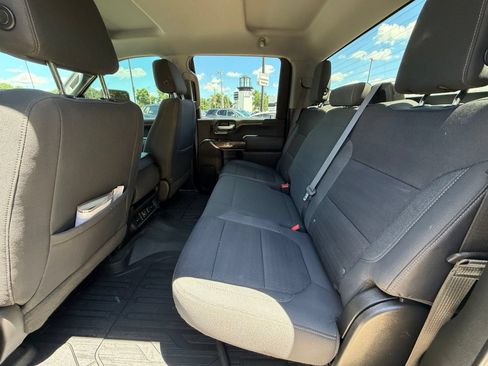 Used 2022 GMC Sierra 3500 SLE w/ SLE Value Package AWD/4WD image 5