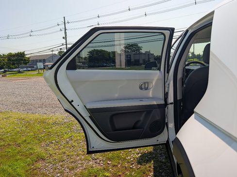 Used 2024 Hyundai Ioniq 5 SEL AWD/4WD image 11