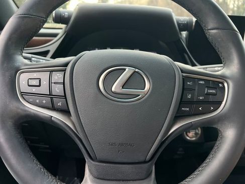 Used 2024 Lexus ES 350 w/ Premium Package image 21