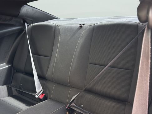 Used 2015 Chevrolet Camaro LT RWD image 32