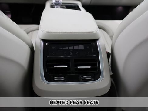 Used 2024 Volvo XC90 T8 Ultimate w/ Protection Package Premier AWD/4WD image 10