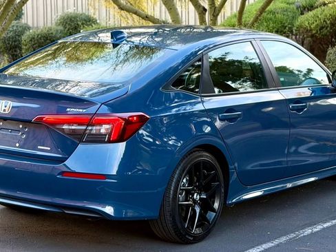 Used 2025 Honda Civic FWD Hybrid Sedan image 8