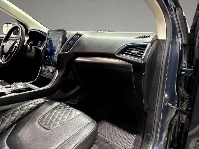 Used 2023 Ford Edge Titanium w/ Equipment Group 301A AWD/4WD image 30