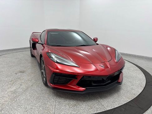 Used 2021 Chevrolet Corvette Stingray w/ Z51 Performance Package image 23