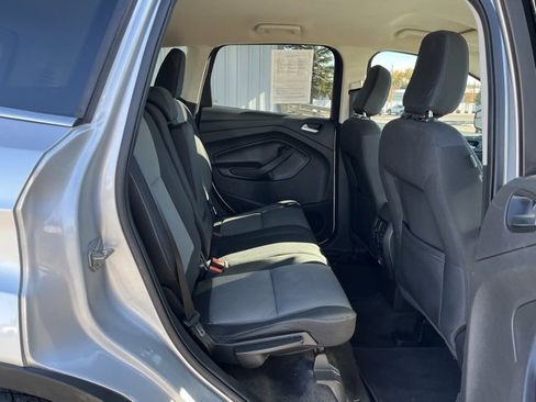 Used 2018 Ford Escape SE image 34