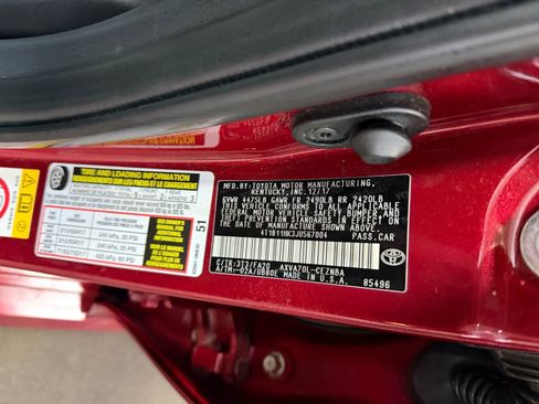 Used 2018 Toyota Camry LE FWD image 37