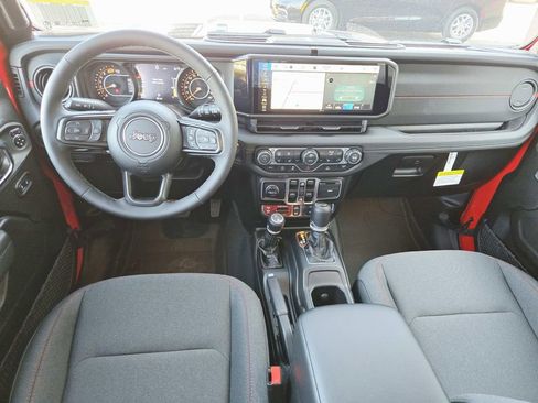 New 2026 Jeep Wrangler Unlimited Rubicon w/ Technology Group image 9