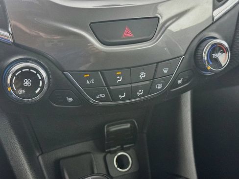 Used 2017 Chevrolet Cruze LT w/ Convenience Package FWD image 18