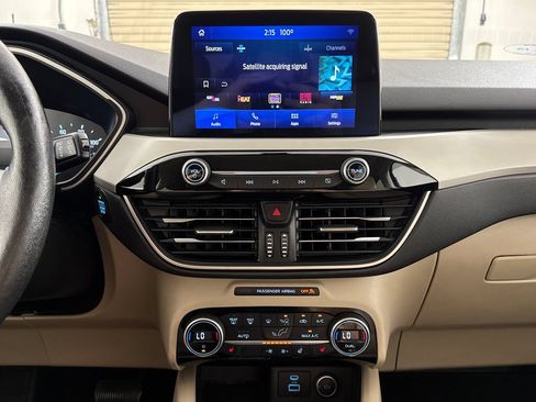 Used 2021 Ford Escape SEL FWD image 16