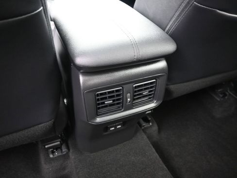 Used 2022 Toyota RAV4 Limited image 38