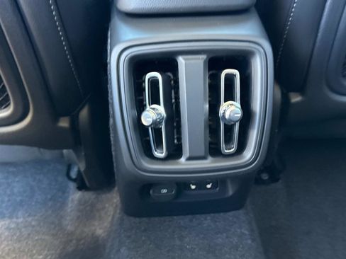 New 2026 Volvo XC40 B5 Ultra w/ Climate Package image 15