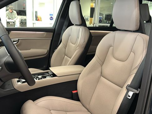 New 2026 Volvo XC90 T8 Ultra w/ Protection Package AWD/4WD image 23