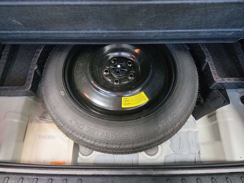 Used 2024 Hyundai Tucson SEL FWD image 13