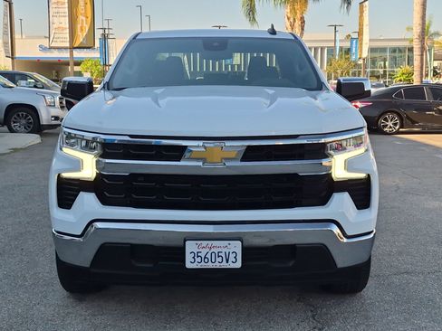 Used 2023 Chevrolet Silverado 1500 LT RWD image 2