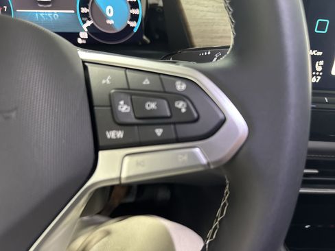 New 2025 Volkswagen Atlas SE image 18