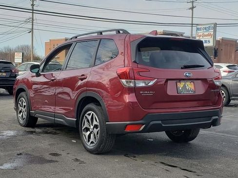 Certified 2023 Subaru Forester Premium image 6