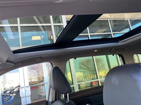 Certified 2023 Nissan Rogue SL w/ SL Premium Package image 22