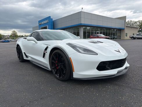 Used 2019 Chevrolet Corvette Grand Sport RWD image 2