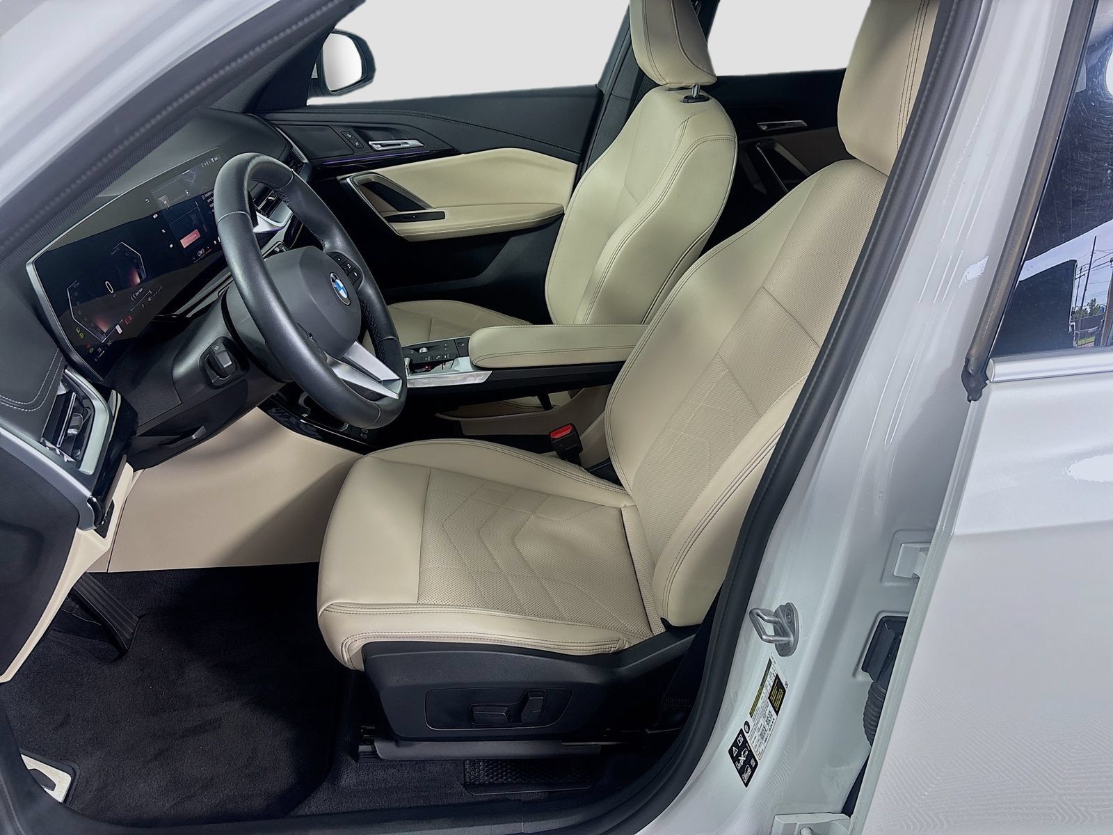 Used 2025 BMW X1 xDrive28i AWD/4WD image 20