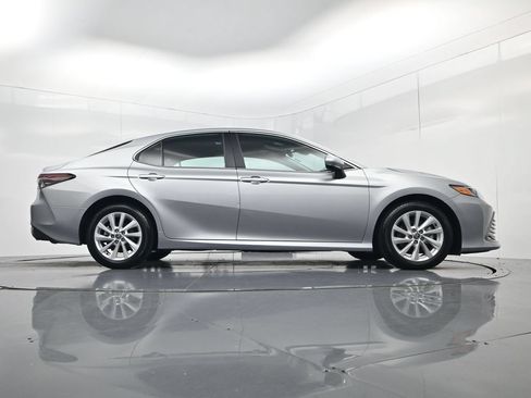 Used 2024 Toyota Camry LE AWD/4WD image 48