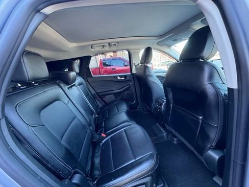 Used 2022 Ford Escape SEL w/ Technology Package image 14
