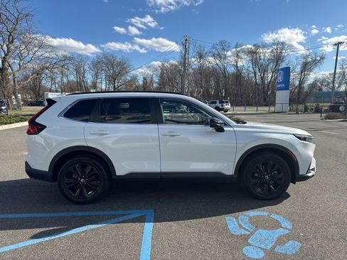 Used 2023 Honda CR-V Sport Touring image 9