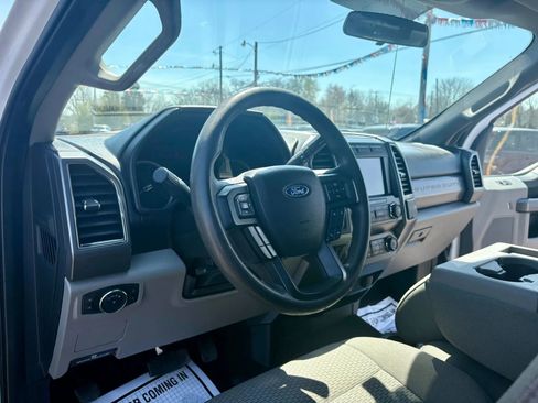 Used 2019 Ford F250 XLT w/ XLT Value Package image 17