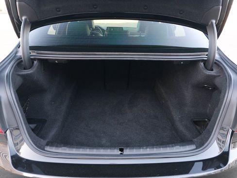 Used 2018 BMW 540i w/ M Sport Package image 22